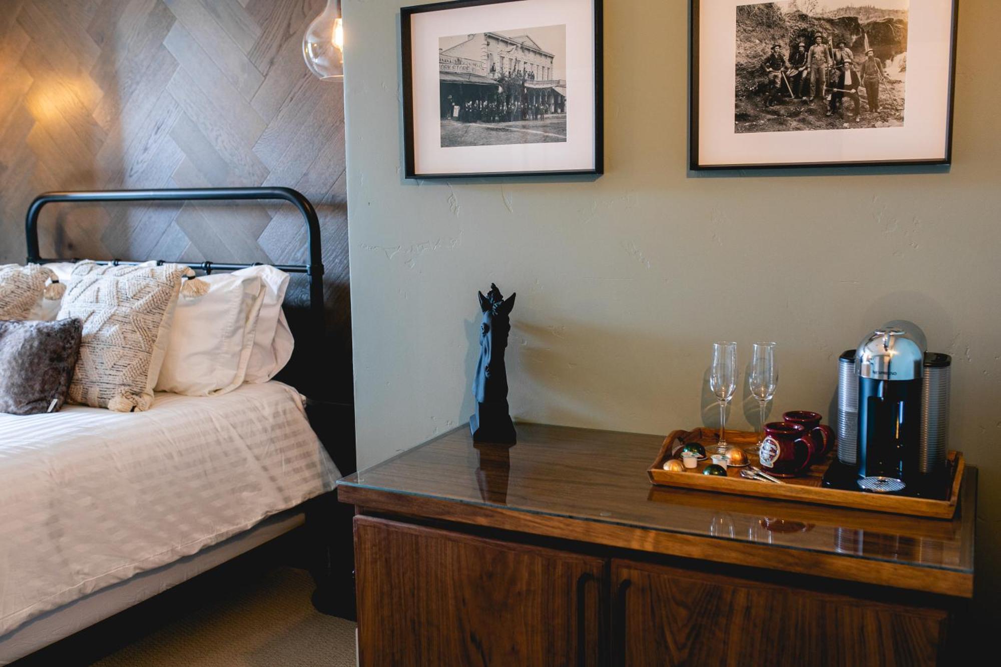 Historic Jacksonville Inn Bagian luar foto